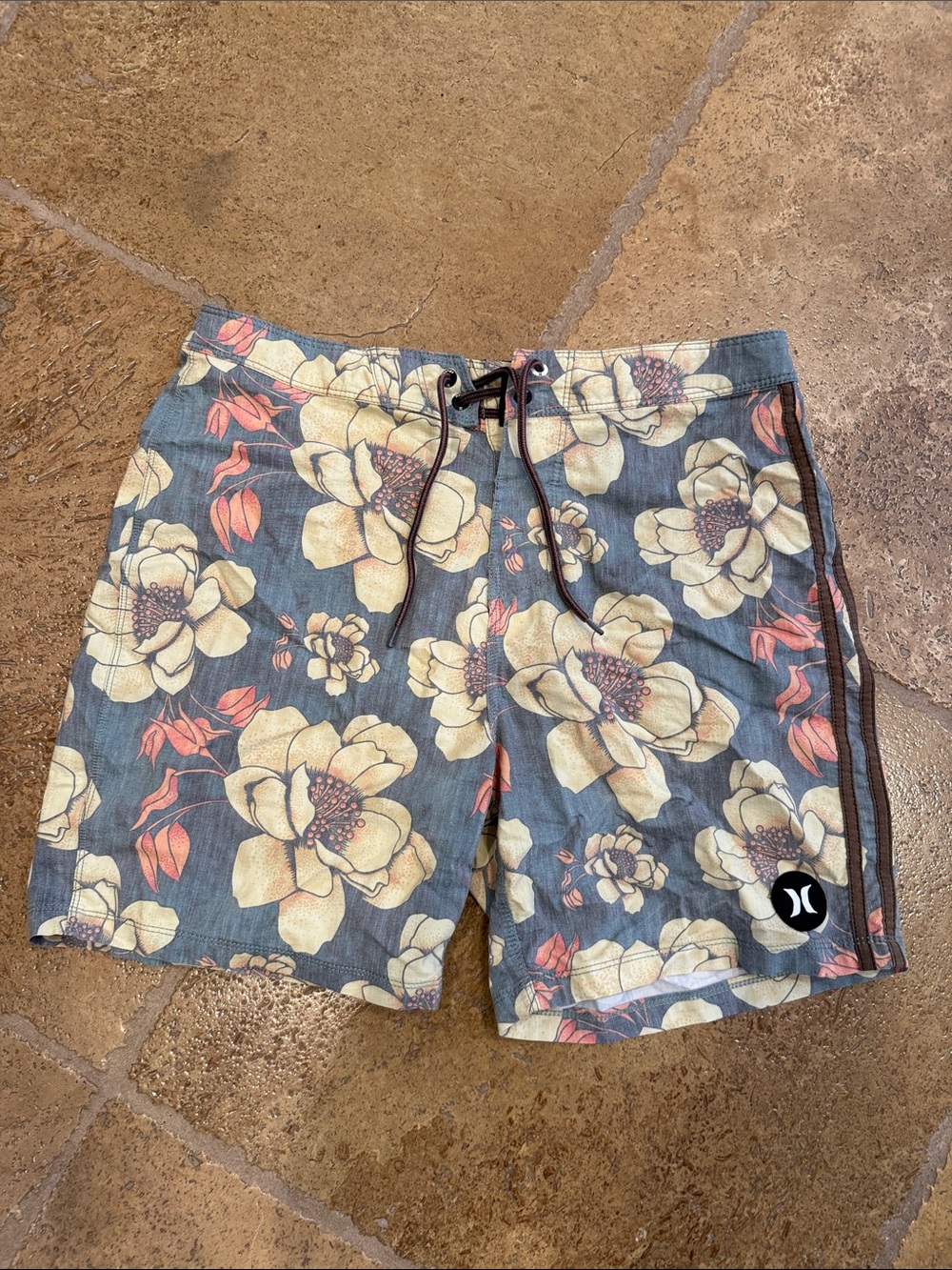 Hurley Men's Bluish Gray Floral Board Shorts with Cream and Coral Accents